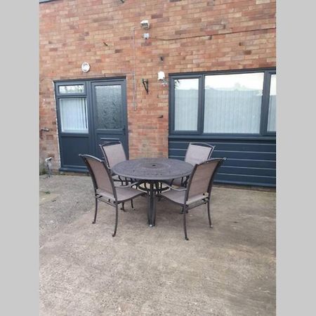 Entire House - Cheshire Oaks/Ellesmere Port Εξωτερικό φωτογραφία