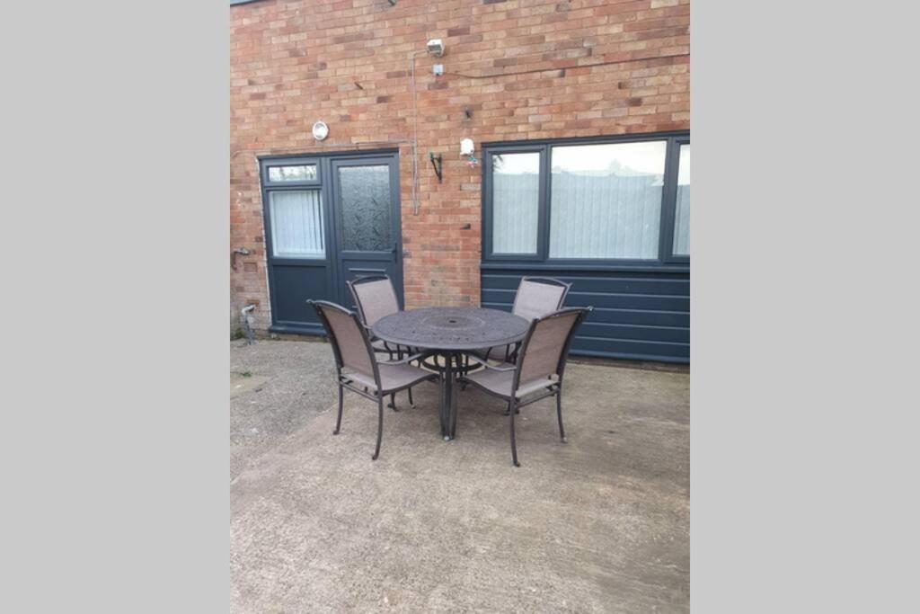 Entire House - Cheshire Oaks/Ellesmere Port Εξωτερικό φωτογραφία