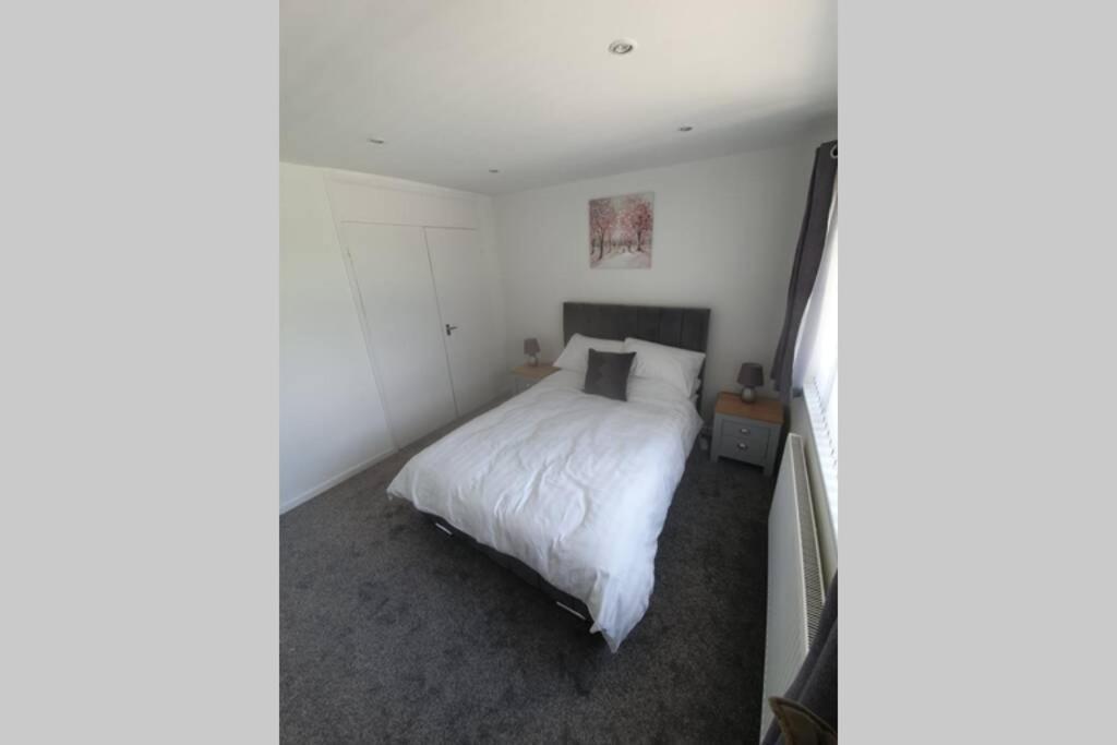 Entire House - Cheshire Oaks/Ellesmere Port Εξωτερικό φωτογραφία